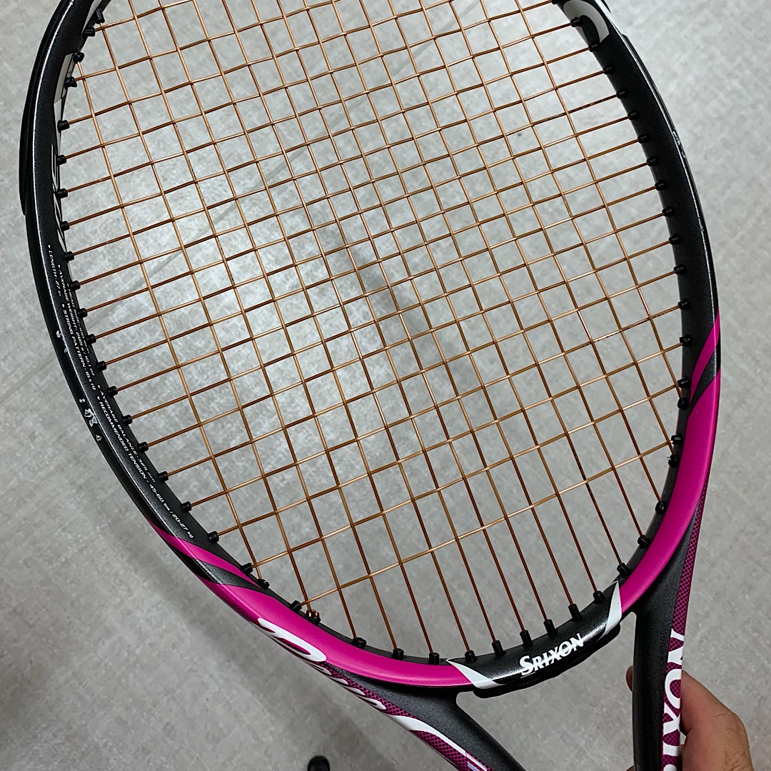 最先端ストリング Element テニスラウンジ宝塚